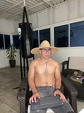 owengray2n online show from February 8, 1:54 am