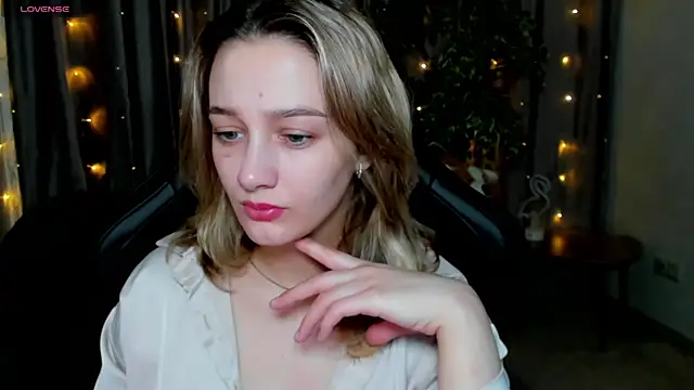 Sinty Noria online show from March 10, 1:12 am