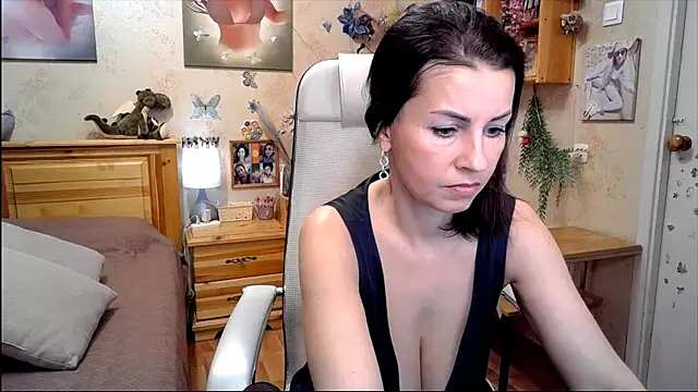 Kendra Mom online show from February 11, 9:25 am