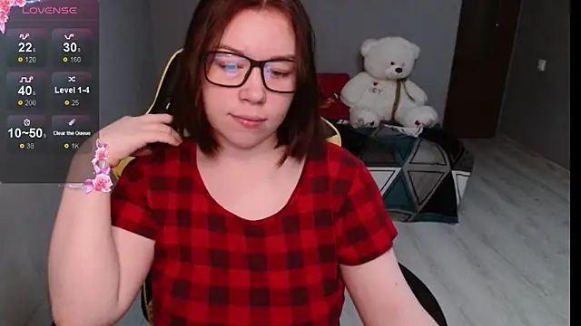 Snapshot of Emily_Amorre chatting on September 24, 1:20 am Emily Amorre online show from September 24, 1:20 am