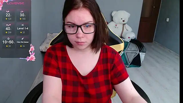 Snapshot of Emily_Amorre chatting on September 25, 1:09 am Emily Amorre online show from September 25, 1:09 am
