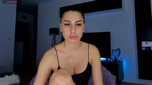 Snapshot of K_chic chatting on February 9, 9:06 pm K chic online show from February 9, 9:06 pm