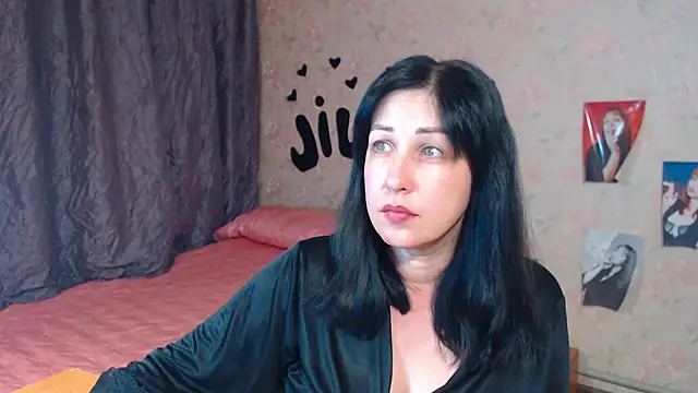 JillStevens online show from October 10, 12:09 am