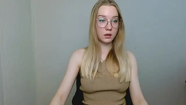 cindi hot online show from January 14, 11:16 am