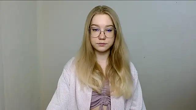 Snapshot of cindi_hot chatting on May 2, 10:09 am cindi hot online show from May 2, 10:09 am