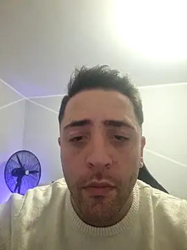 1ninefellababy online show from December 18, 6:25 pm