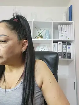 Gina Myers online show from May 22, 4:08 am