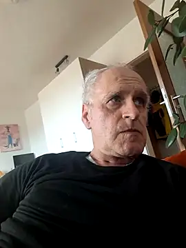 Milkasahne64 online show from September 24, 10:40 am