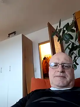 Milkasahne64 online show from January 9, 12:52 pm