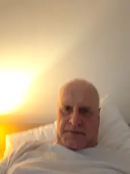 Milkasahne64 online show from April 2, 5:16 am