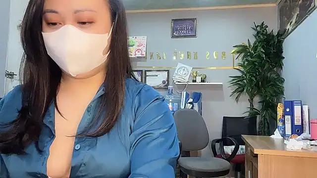 Snapshot of Bamboo_Swetie chatting on December 14, 2:21 pm Bamboo Swetie online show from December 14, 2:21 pm