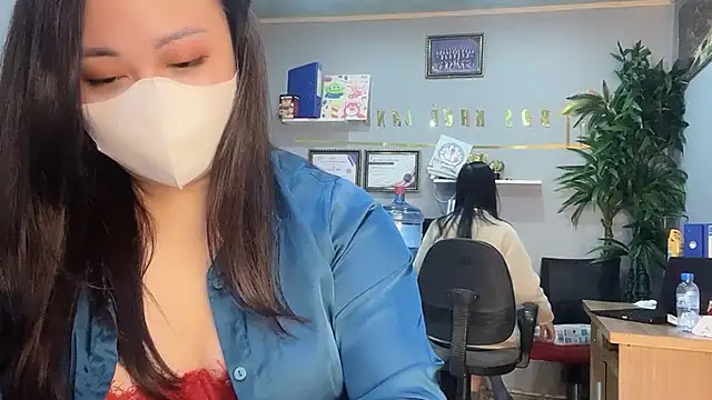 Snapshot of Bamboo_Swetie chatting on December 17, 3:06 am Bamboo Swetie online show from December 17, 3:06 am