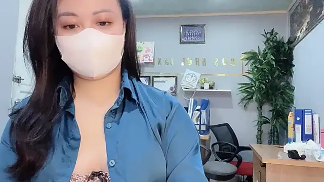 Snapshot of Bamboo_Swetie chatting on January 15, 4:36 am Bamboo Swetie online show from January 15, 4:36 am