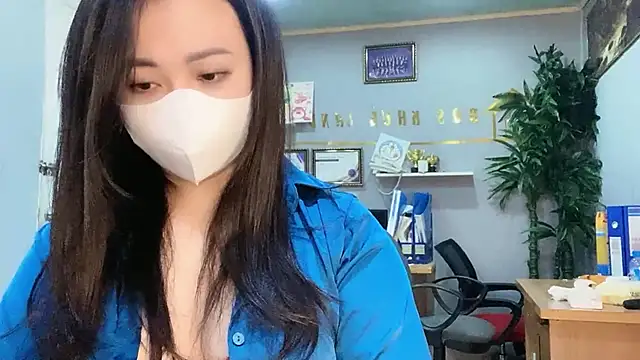 Snapshot of Bamboo_Swetie chatting on February 8, 3:53 pm Bamboo Swetie online show from February 8, 3:53 pm