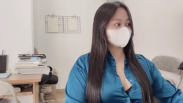 Snapshot of Bamboo_Swetie chatting on September 17, 12:07 pm Bamboo Swetie online show from September 17, 12:07 pm