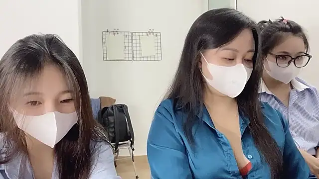 Snapshot of Bamboo_Swetie chatting on December 3, 2:59 pm Bamboo Swetie online show from December 3, 2:59 pm