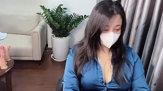 Bamboo Swetie online show from May 4, 2:02 pm