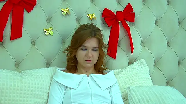 LessySmith online show from January 8, 2:25 am