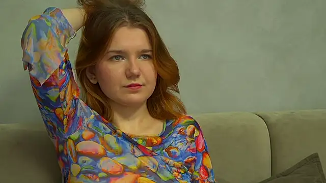 LessySmith online show from November 8, 4:29 pm