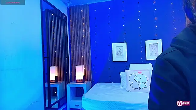 Snapshot of alina_martinelli chatting on October 11, 10:58 am alina martinelli online show from October 11, 10:58 am