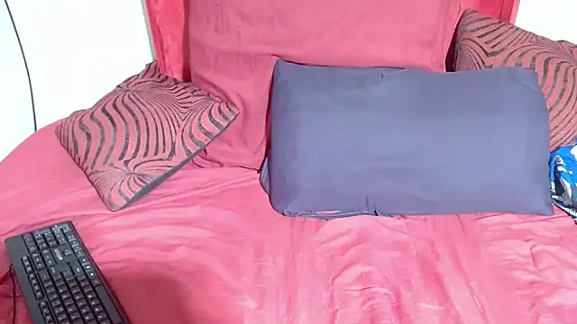Snapshot of BBW42LL chatting on April 23, 4:14 am BBW42LL online show from April 23, 4:14 am