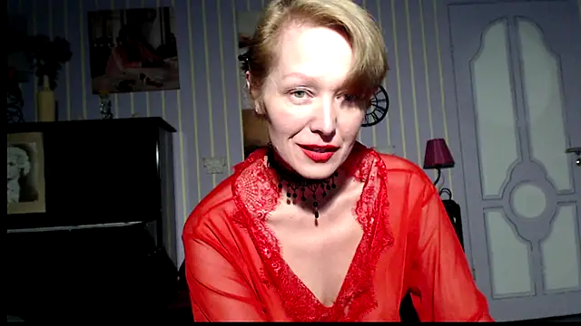 Snapshot of Marquise555 chatting on September 25, 6:44 pm Marquise555 online show from September 25, 6:44 pm