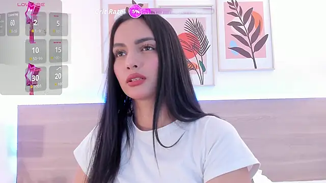 Snapshot of kareena_basu chatting on November 27, 6:43 pm kareena basu online show from November 27, 6:43 pm