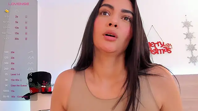 Snapshot of kareena_basu chatting on December 17, 7:31 pm kareena basu online show from December 17, 7:31 pm