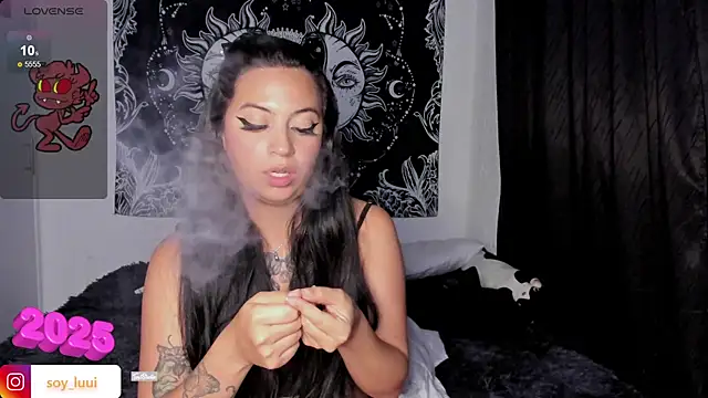 Snapshot of soy_lui_ chatting on January 9, 12:03 am soy lui online show from January 9, 12:03 am