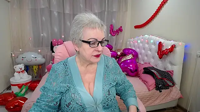 KayleSmoll online show from February 1, 7:13 pm