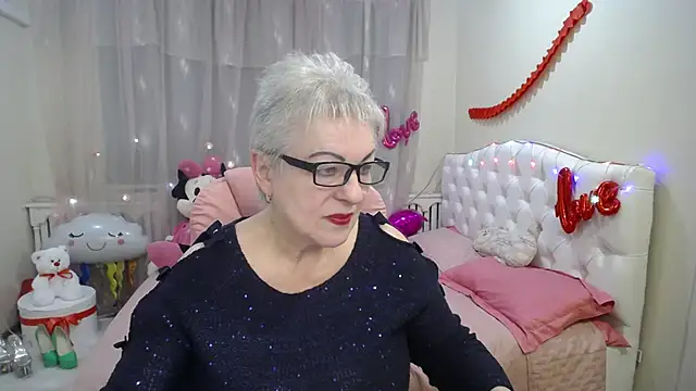 KayleSmoll online show from March 12, 7:17 pm