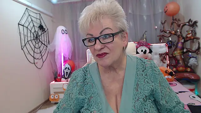 KayleSmoll online show from November 5, 7:36 pm