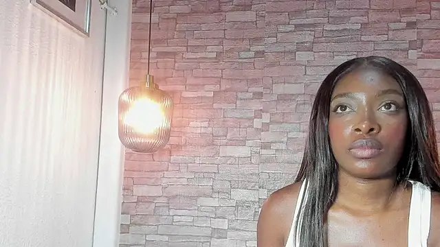 Snapshot of Shamiraa_moore chatting on March 7, 3:51 am Shamiraa moore online show from March 7, 3:51 am