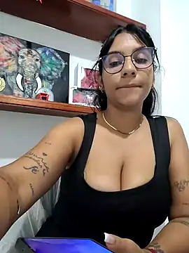 Sofythom1 online show from August 9, 3:55 am