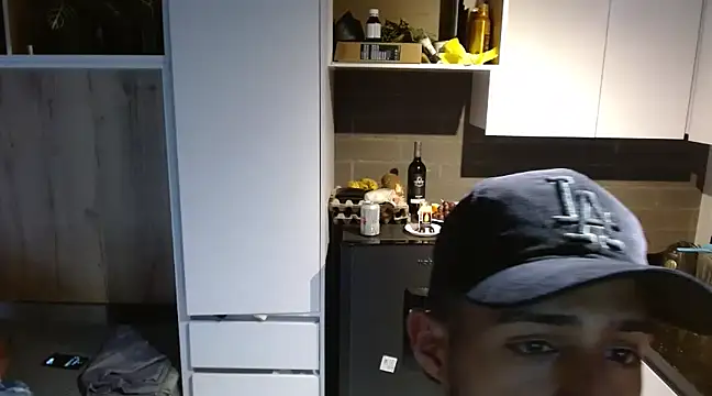 Snapshot of Nathan_Mendoza chatting on January 6, 10:37 pm Nathan Mendoza online show from January 6, 10:37 pm