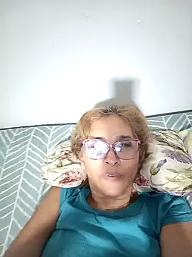Snapshot of leona- chatting on February 18, 2:16 pm leona- online show from February 18, 2:16 pm