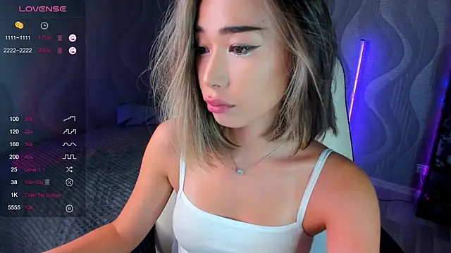 Snapshot of sensualily chatting on July 23, 3:32 pm sensualily online show from July 23, 3:32 pm