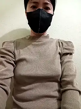 Snapshot of YunLem chatting on February 10, 2:05 pm YunLem online show from February 10, 2:05 pm