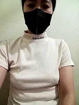 Snapshot of YunLem chatting on February 17, 11:44 am YunLem online show from February 17, 11:44 am