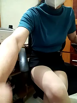 Snapshot of YunLem chatting on November 11, 2:22 am YunLem online show from November 11, 2:22 am