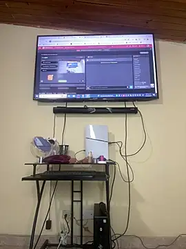 scarlet tommy online show from April 14, 7:42 pm