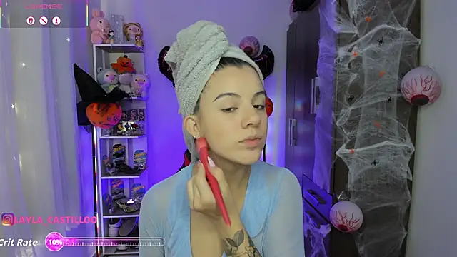 Snapshot of Layla_castilloo chatting on October 24, 2:57 pm Layla castilloo online show from October 24, 2:57 pm