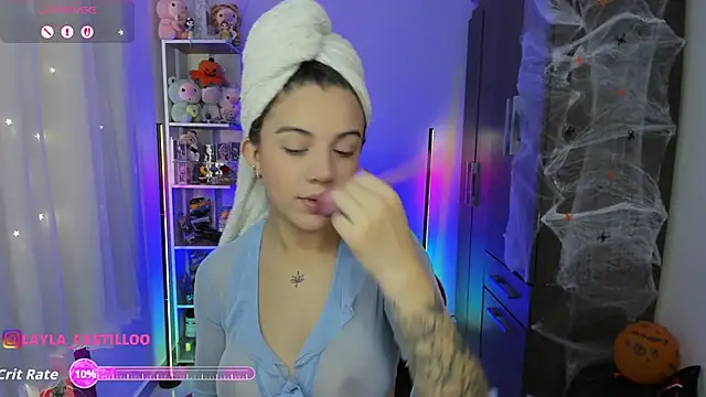 Snapshot of Layla_castilloo chatting on November 4, 3:33 pm Layla castilloo online show from November 4, 3:33 pm