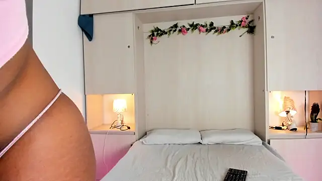 KendallRosse1 online show from June 17, 12:29 pm