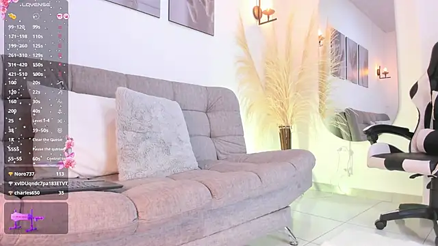 Snapshot of Danna_adams01 chatting on March 23, 8:26 am Danna adams01 online show from March 23, 8:26 am