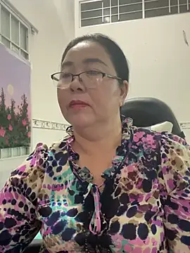 Snapshot of NDith chatting on March 17, 11:21 pm NDith online show from March 17, 11:21 pm