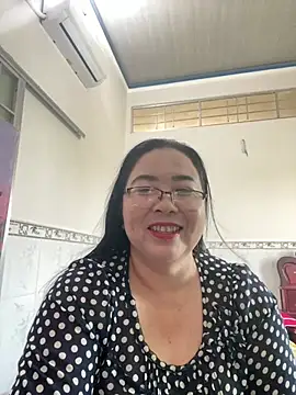 Snapshot of NDith chatting on March 18, 5:31 am NDith online show from March 18, 5:31 am