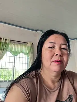 Snapshot of NDith chatting on March 22, 12:49 am NDith online show from March 22, 12:49 am