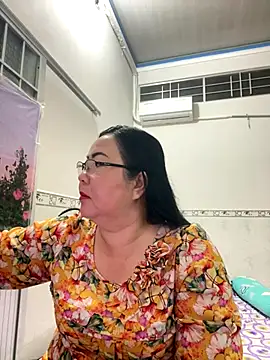 Snapshot of NDith chatting on September 9, 9:36 pm NDith online show from September 9, 9:36 pm