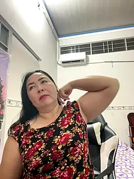 Snapshot of NDith chatting on September 11, 11:21 am NDith online show from September 11, 11:21 am